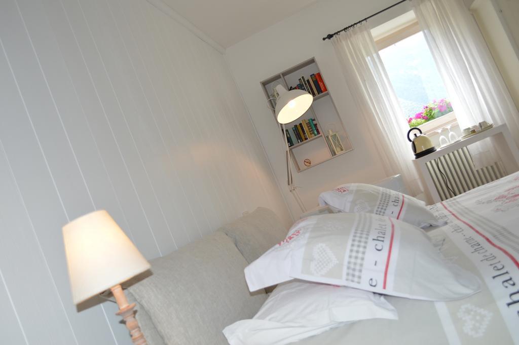 Bed And Breakfast Ai Casai Mezzolago Exterior foto