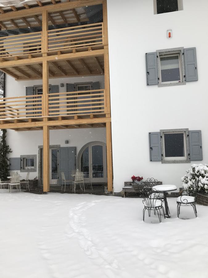 Bed And Breakfast Ai Casai Mezzolago Exterior foto